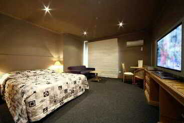 Jika International Motel Conference Centre & Restaurant