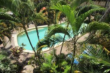 Tradewinds Mcleod Holiday Apartments