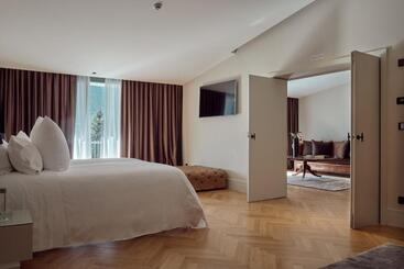 فندق Andorra Park