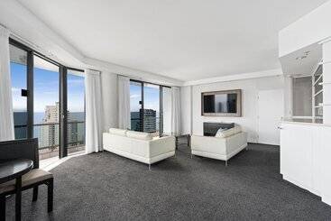 هتل Crowne Plaza Surfers Paradise, An Ihg