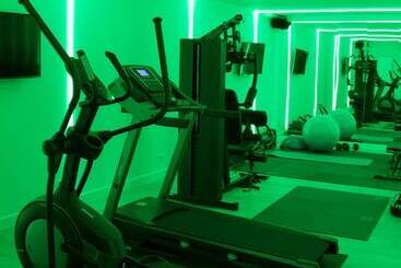 Отель Golden Tree