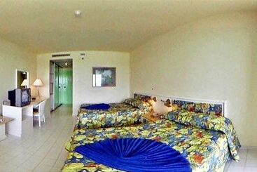 호텔 Grand Royal Antiguan Beach Resort