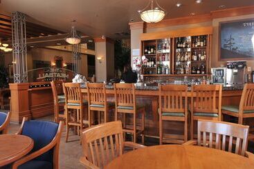 酒店 Banff Ptarmigan Inn