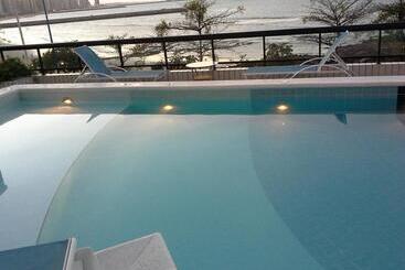 هتل Blue Tree Towers Fortaleza Beira Mar