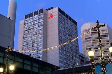 فندق Calgary Marriott Downtown