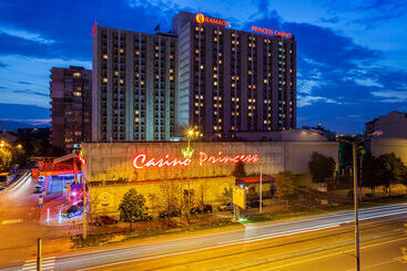 فندق Ramada By Wyndham Sofia City Center