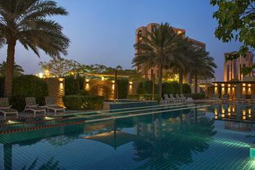 هتل Sheraton Bahrain