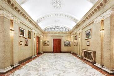 فندق Sofia Balkan Palace