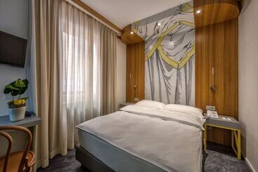 호텔 Albergo Carcani By Ketty & Tommy