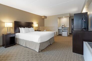 فندق Best Western Pembroke Inn & Conference Centre