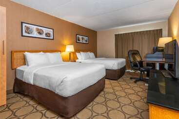 Отель Comfort Inn Hwy. 401