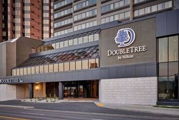 Doubletree By Hilton Windsor Hotel & Suites