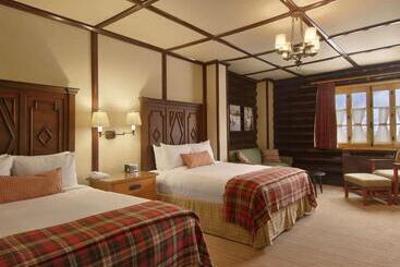 ホテル Fairmont Le Chateau Montebello