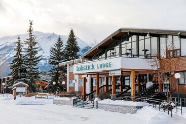 هتل Lobstick Lodge
