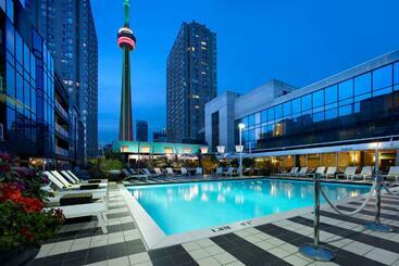 هتل Radisson Blu Toronto Downtown