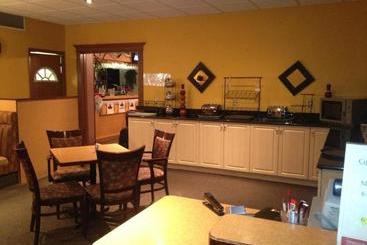 هتل Ramada Yorkton