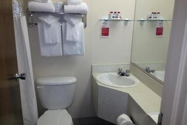 هتل Ramada Yorkton