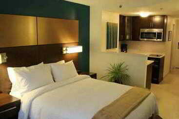 Residence Inn By Marriott Montreal Downtown