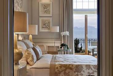 ホテル Beaurivage Palace