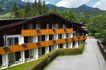 ホテル Hôtel Les Sources