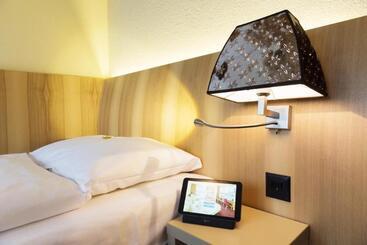 Fred Hotel Leonhardstrasse   Self Check In