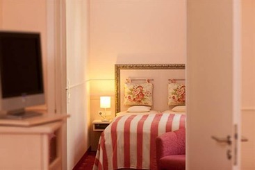 هتل Augusta Am Kurfürstendamm