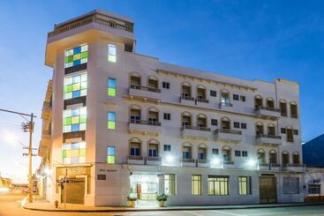 فندق Dorado Plaza Centro Historico