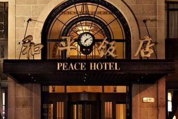 Fairmont Peace Hotel On The Bund