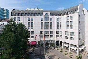 ホテル Hamburg Marriott