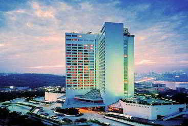בית מלון כפרי Holiday Inn Yangtze Chongqing