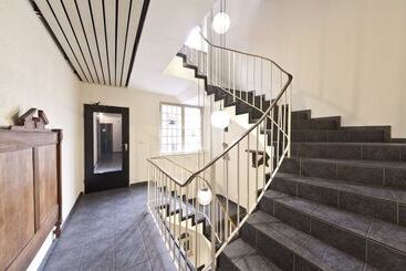 هتل Ahl Meerkatzen