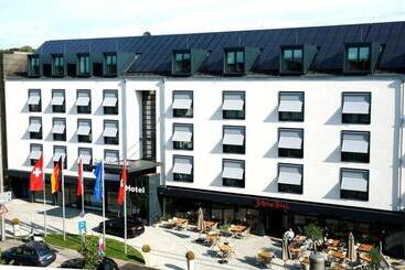 호텔 Schweizer Hof