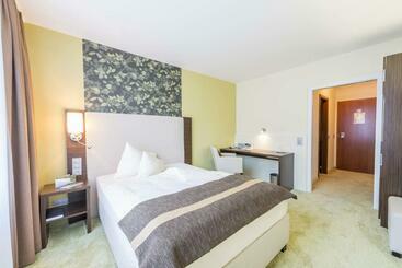 Отель Am Bruchsee