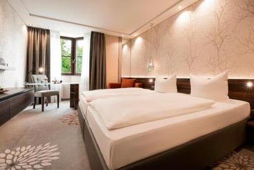 Land & Golf Hotel Stromberg