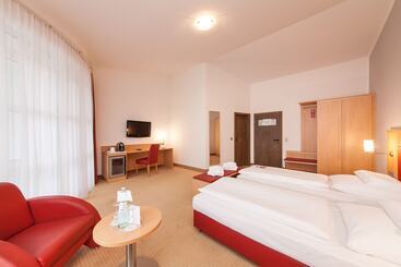 Отель Offenbacher Hof