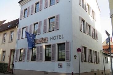 Отель Trutzpfaff