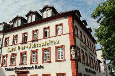 호텔 Vier Jahreszeiten