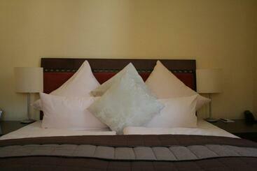 アパートホテル Merian