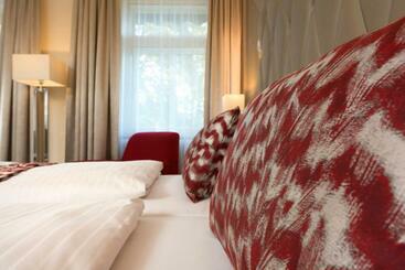 호텔 Radisson Blu Badischer Hof