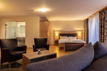 호텔 Dirsch Wellness & Spa Resort