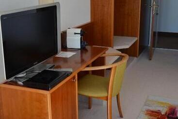 Отель Garni Reulein