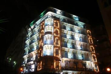 فندق Albert Premier