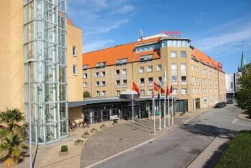 Quality Hotel The Reef