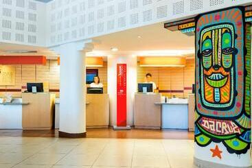 ホテル Ibis Paris La Villette Cite Des Sciences 19eme