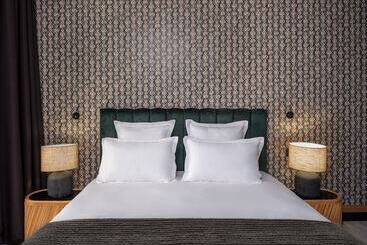 هتل Maisons Du Monde Hôtel & Suites   Marseille Vieux Port