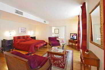 هتل Beau Site  Rocamadour