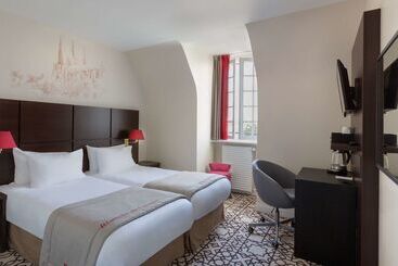 בית מלון כפרי Best Western Blanche De Castille Dourdan