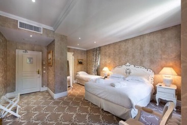 בית מלון כפרי Chateau De La Tour