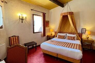 Отель Château De Trigance