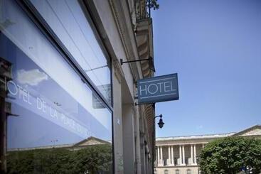 هتل Hôtel De La Place Du Louvre   Esprit De France